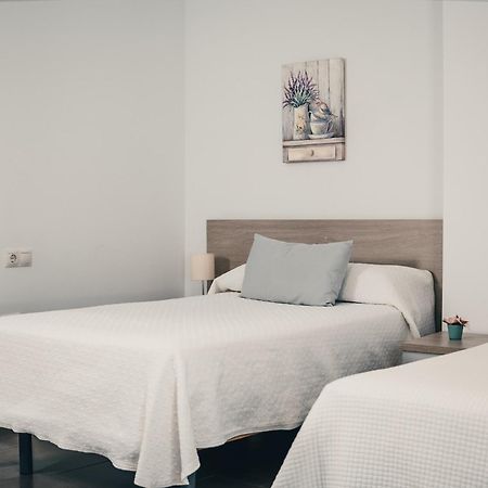 Hostal Delia อะโลรา ภายนอก รูปภาพ