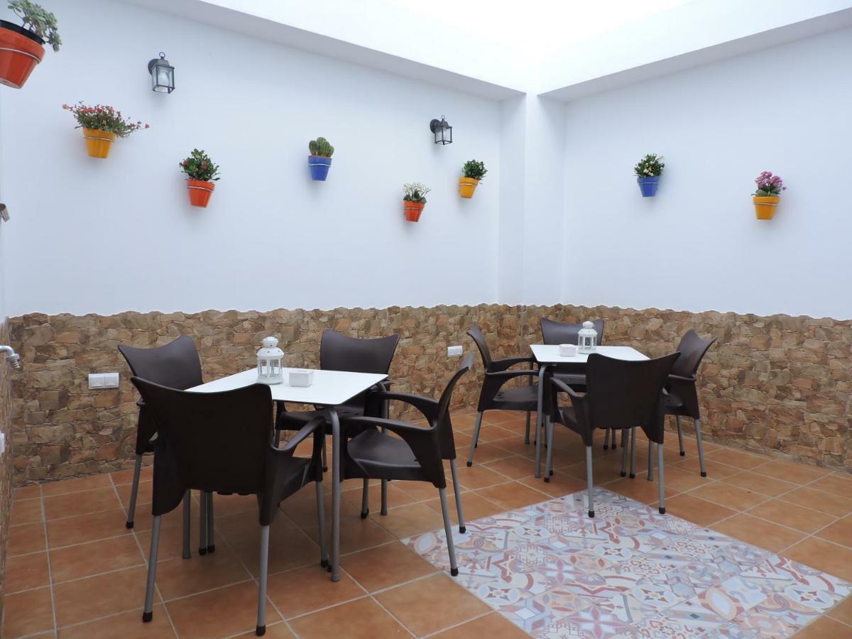 Hostal Delia อะโลรา ภายนอก รูปภาพ