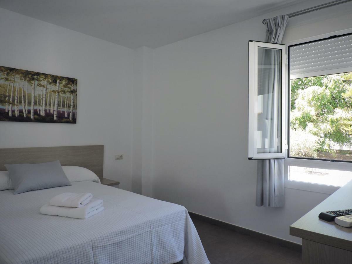 Hostal Delia อะโลรา ภายนอก รูปภาพ